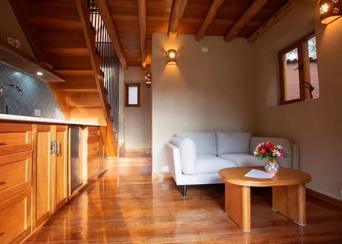 Stunning 1br House In Camino Real